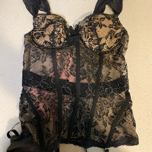 Victoria's Secret Black Lace Corset - Picture 2 of 10